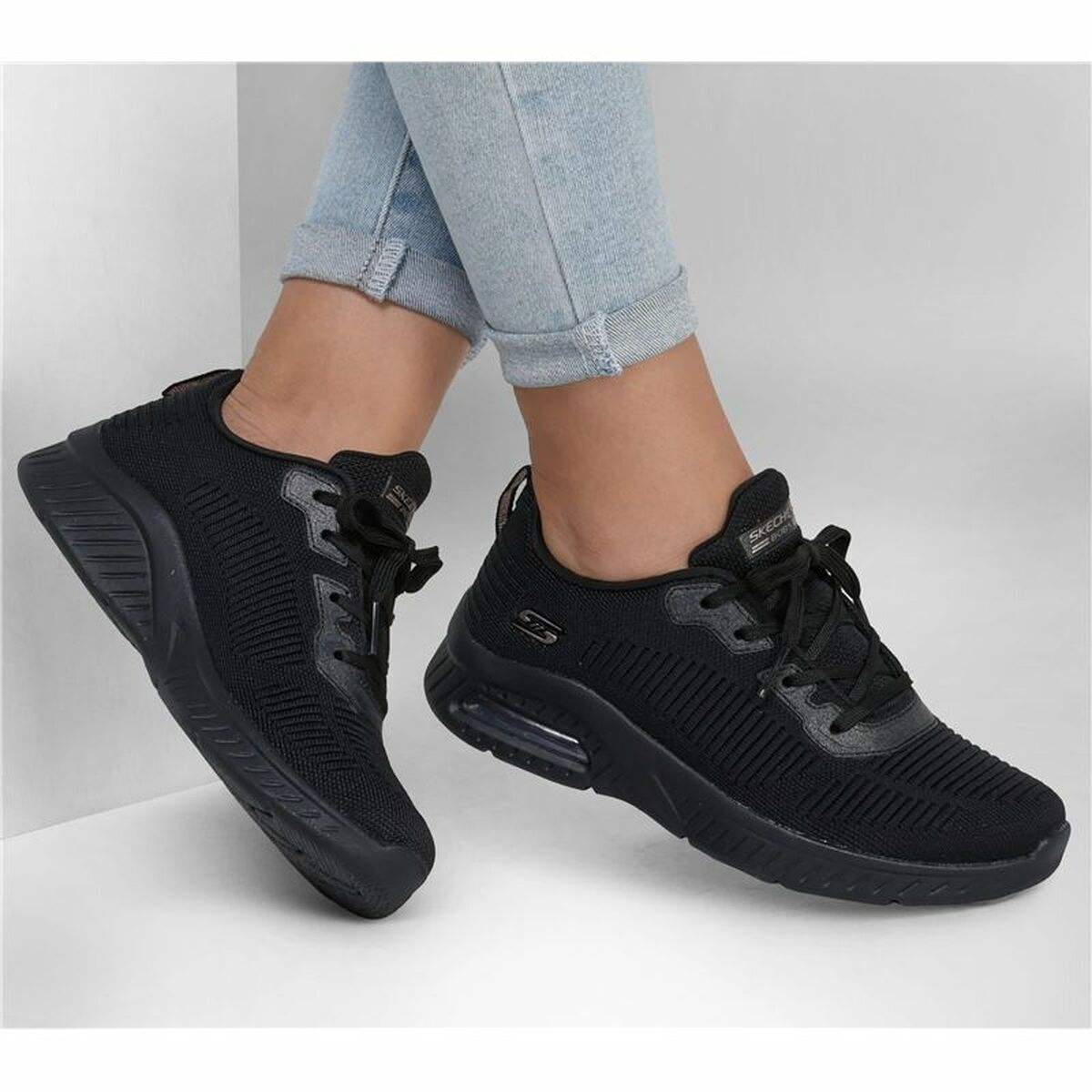 Chaussures de marche pour femme Skechers Squad Air - Close Noir