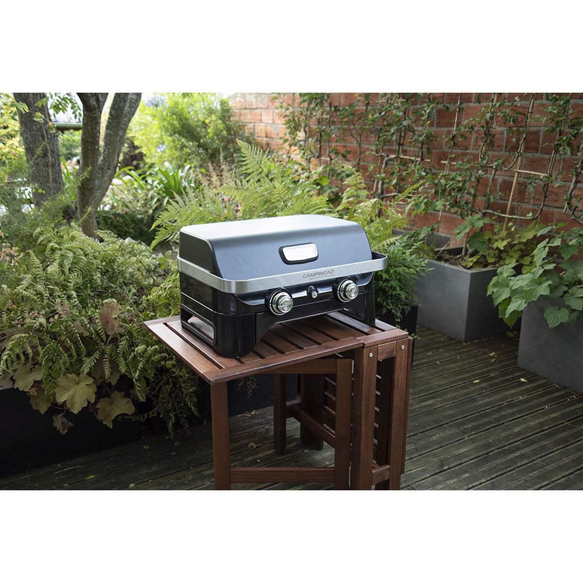 Barbecue à gaz Campingaz Attitude 2100 LX 5000 W 65 x 52 x 36 cm Noir - Campingaz - Jardin D'Eyden - jardindeyden.fr